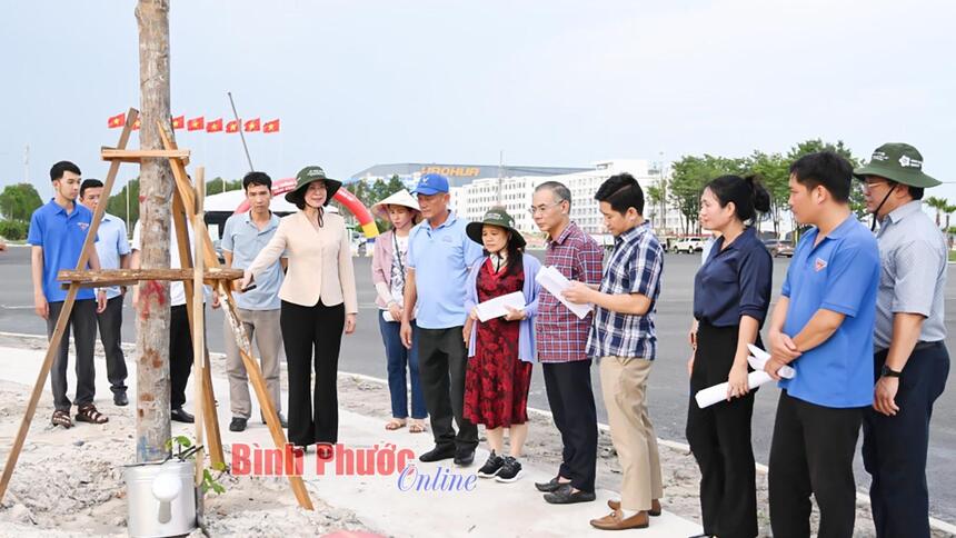 Kiểm tra tổng duyệt công tác chuẩn bị Lễ phát động trồng cây “Đời đời nhớ ơn Bác Hồ”