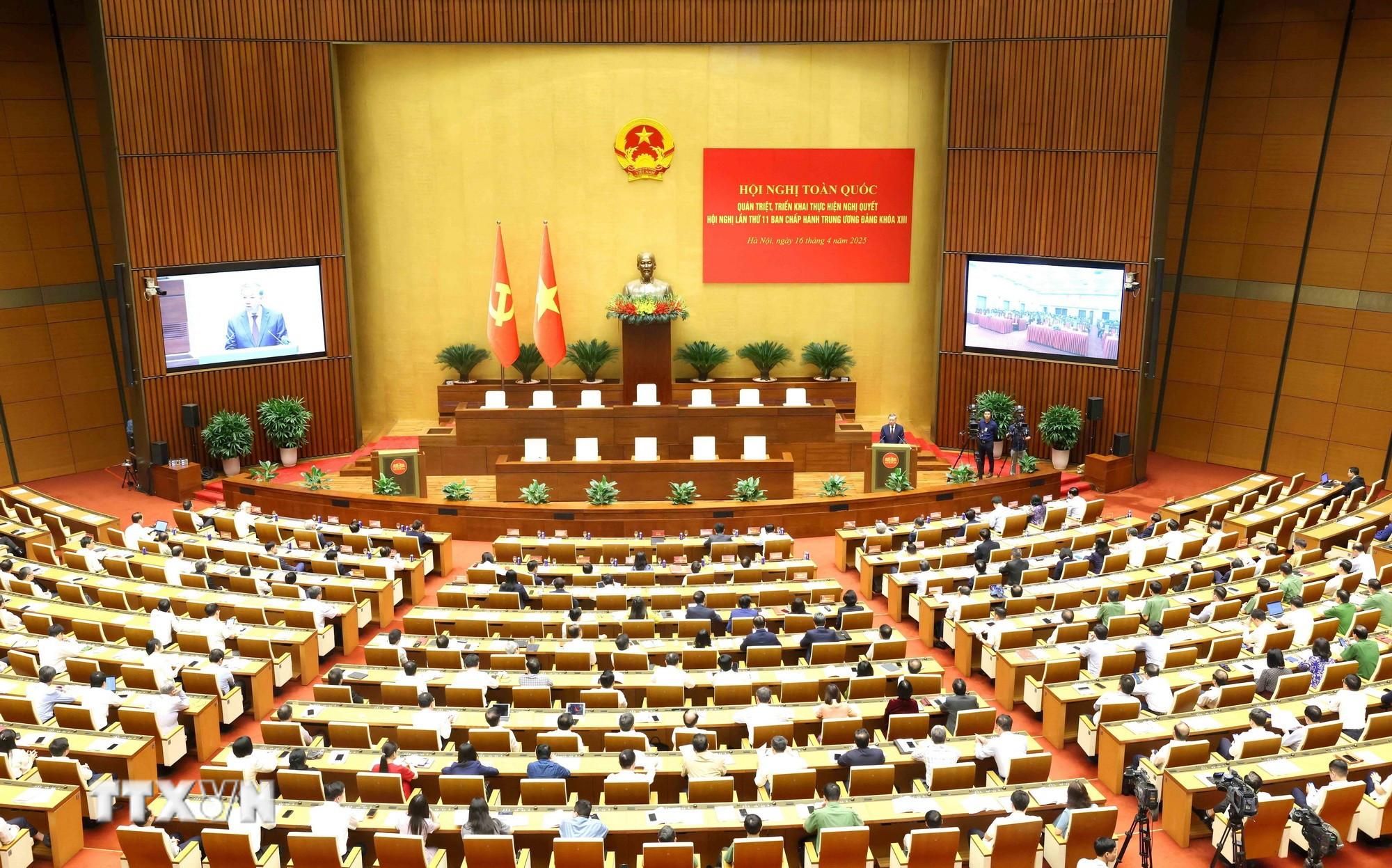 Toàn cảnh hội nghị toàn quốc quán triệt, triển khai thực hiện Nghị quyết Hội nghị Trung ương 11. (Ảnh: Phương Hoa/TTXVN ttxvn-0106-hoi-nghi-quan-triet-hoi-nghi-trung-uong-11-2.jpg